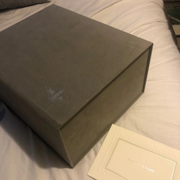 Van cleef Arpel empty suede box - Picture 6 of 6